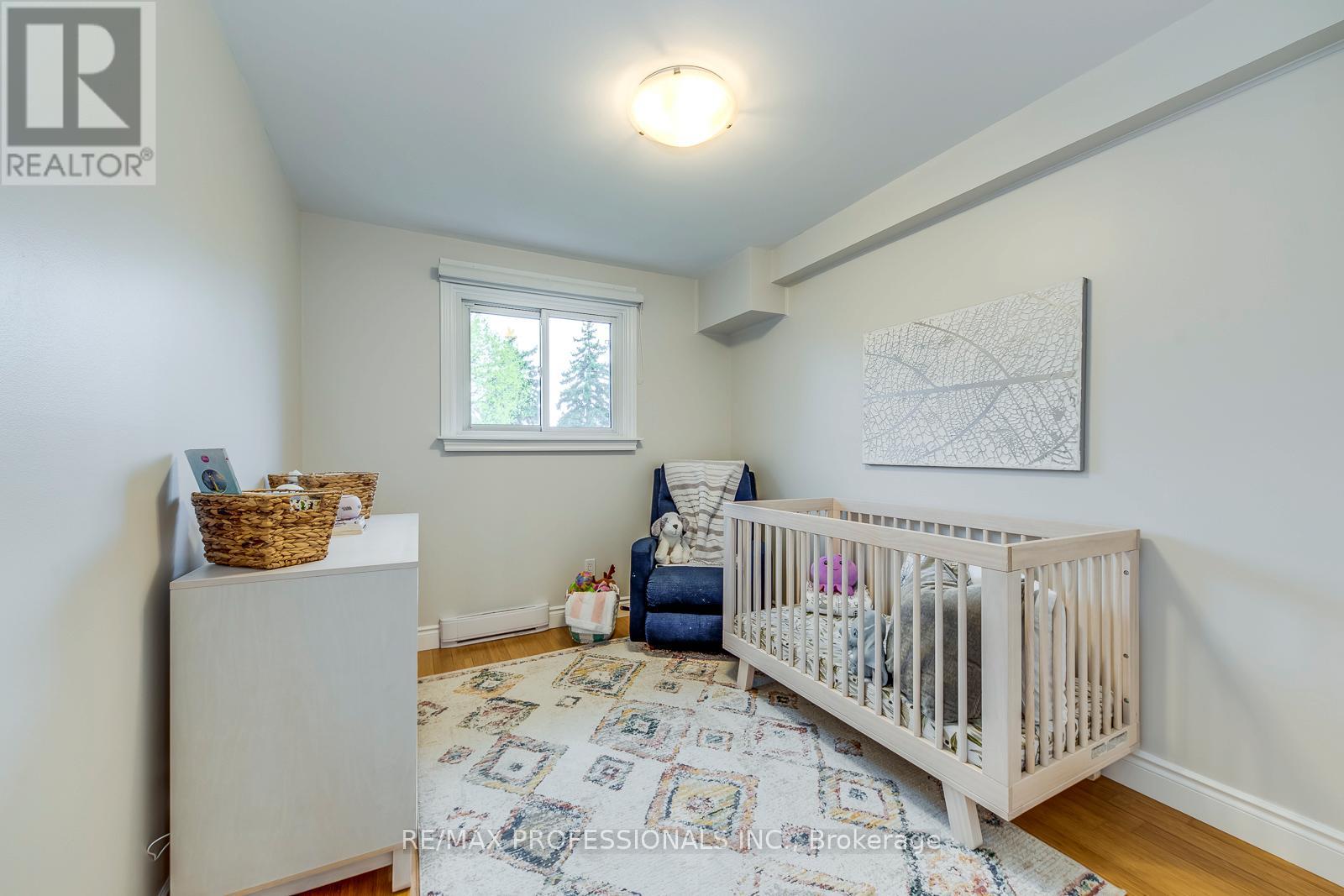 #18 17 CENTENNIAL PARK ROAD - 28