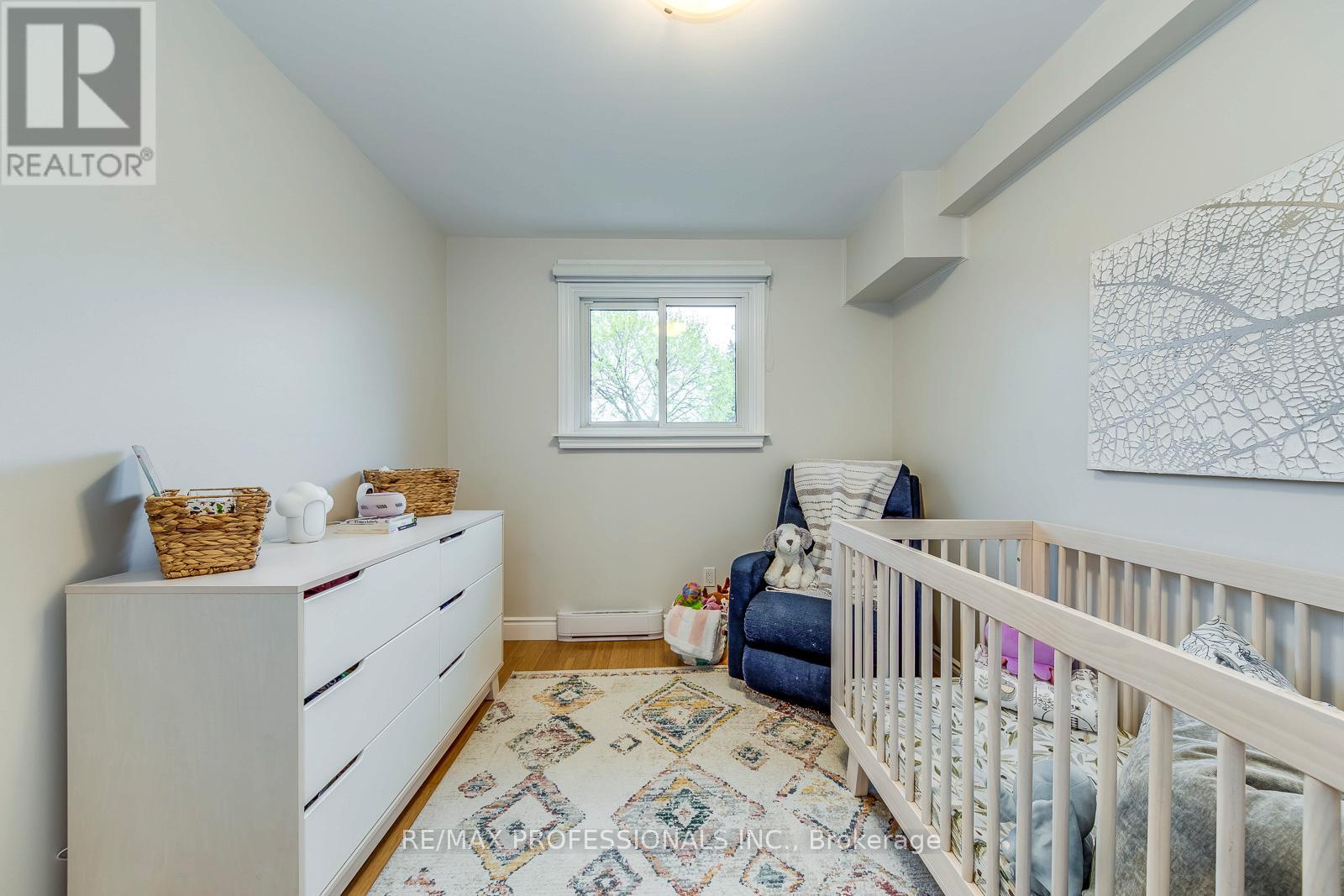 #18 17 CENTENNIAL PARK ROAD - 29