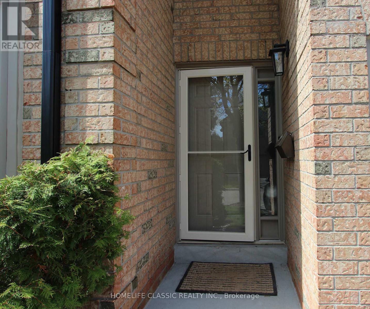 #51 4635 REGENTS TERRACE - 4