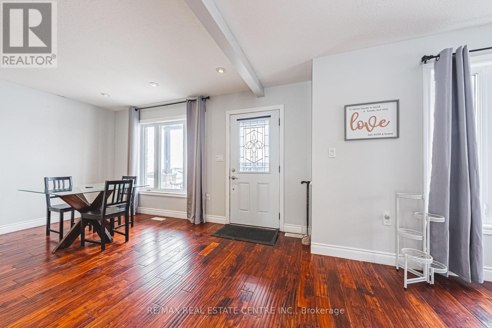 2801 NORTH SHORE DRIVE - 3