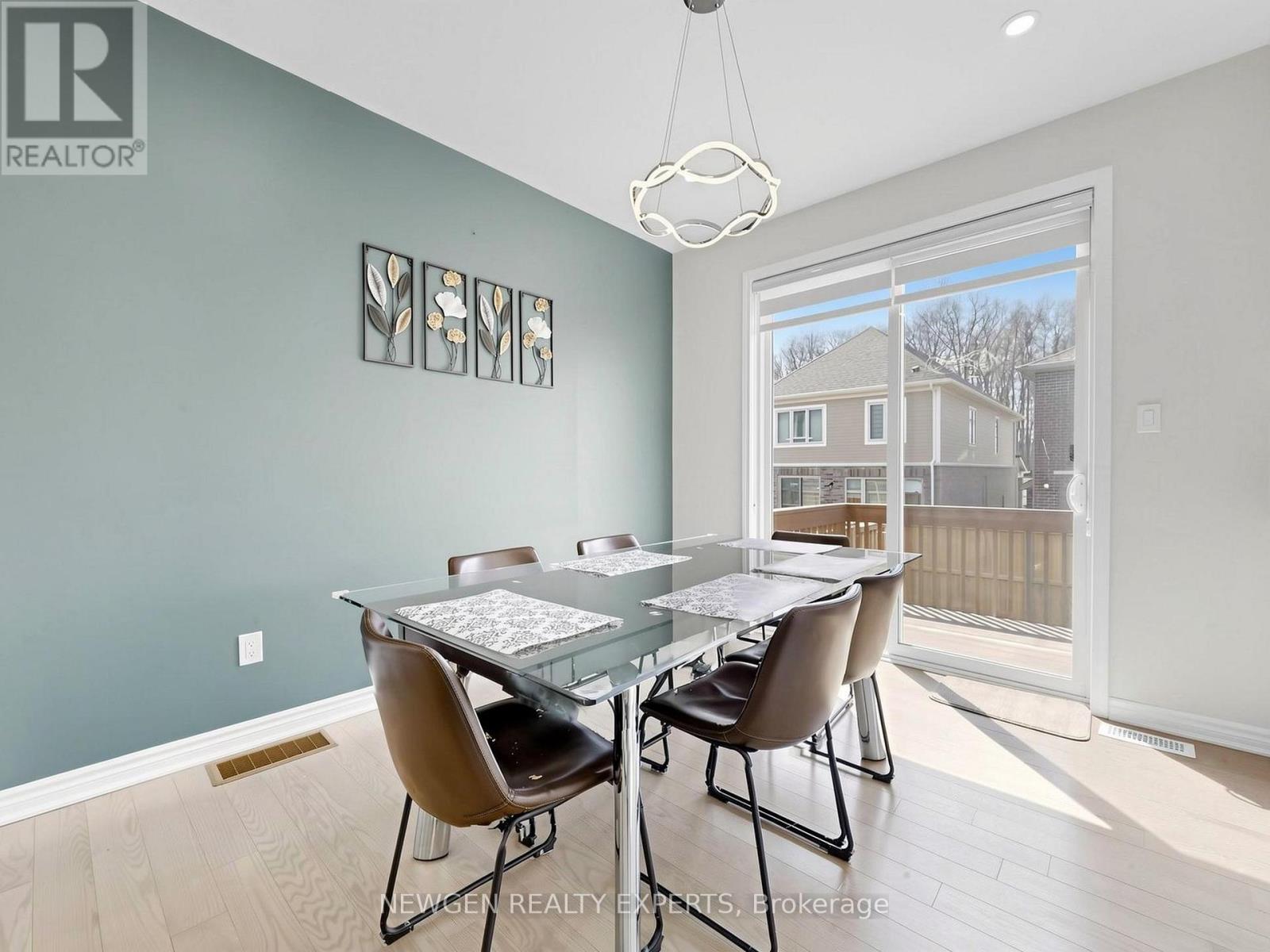6 MILT SCHMIDT STREET — photo 19