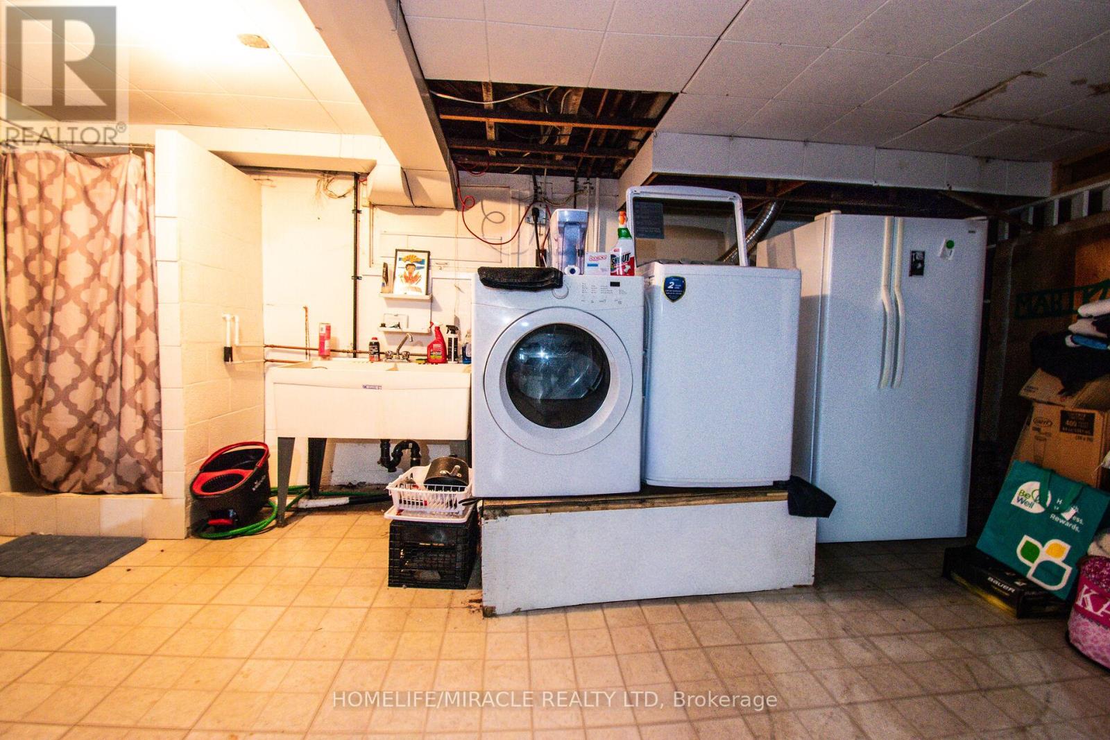 95 QUEEN STREET S - 38