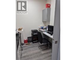 595 Barton Street E, Hamilton, ON L8L2Z6 Photo 7