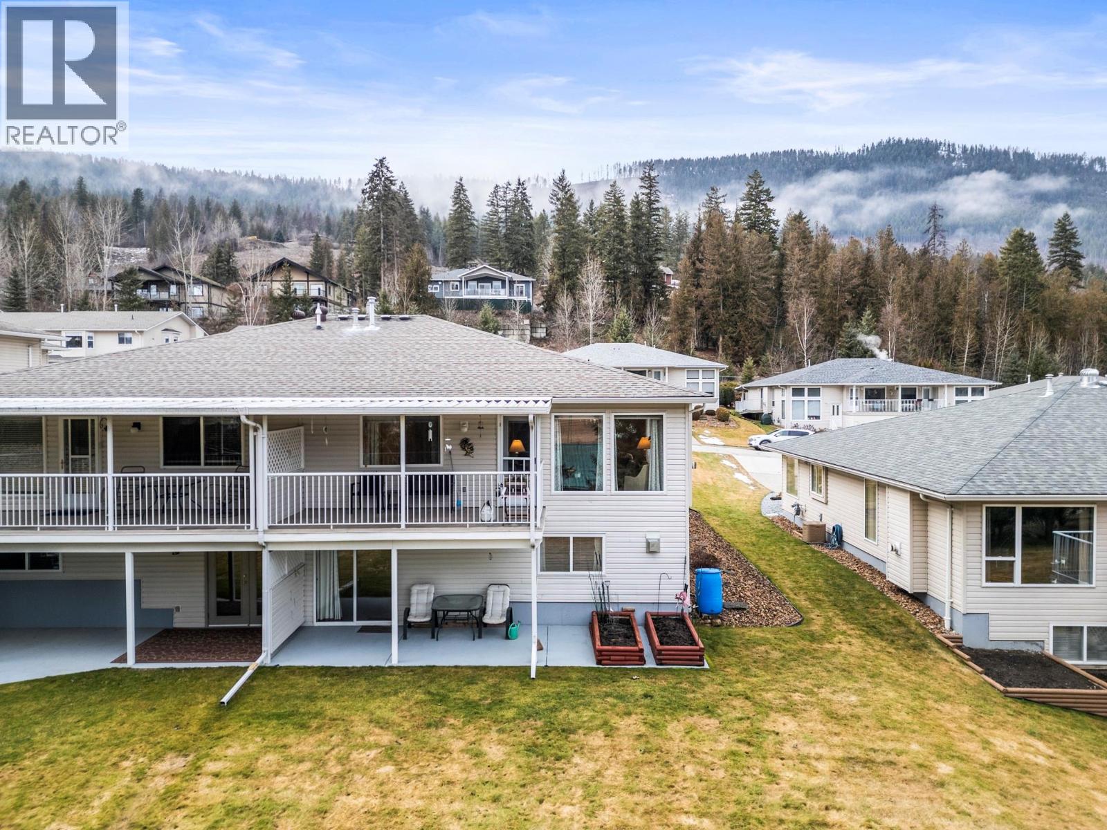 2675 Pine Avenue Unit# 54, Lumby