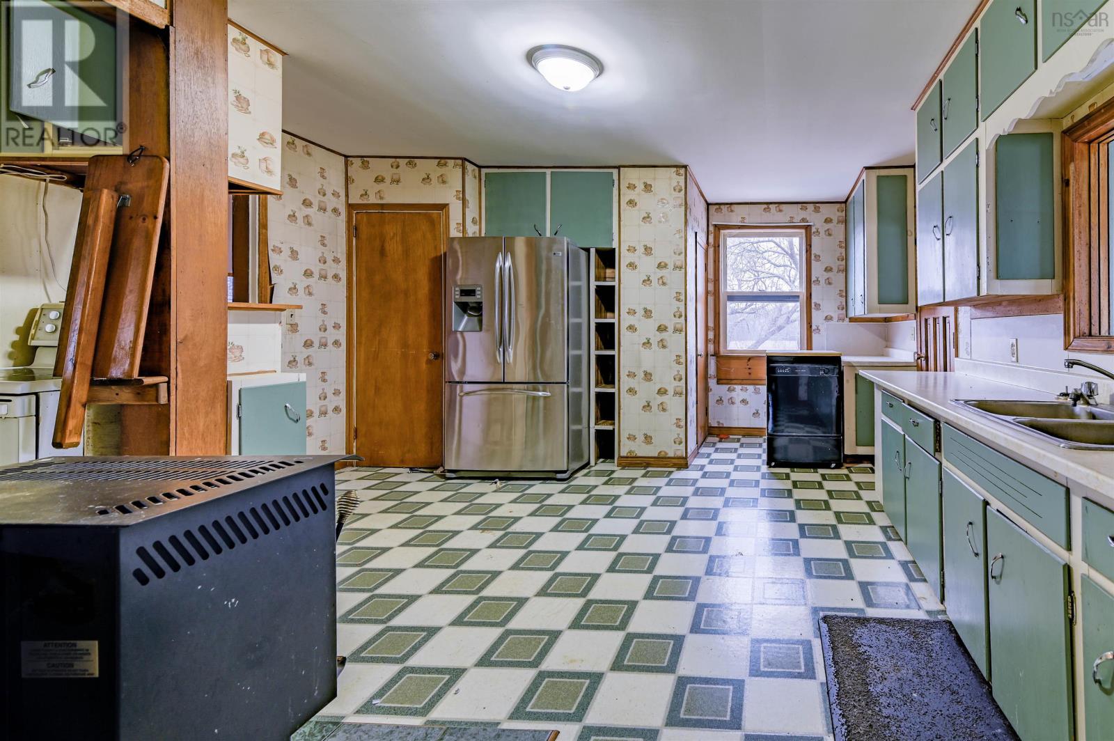 Property 4 of 30 of 1639 Highway 1