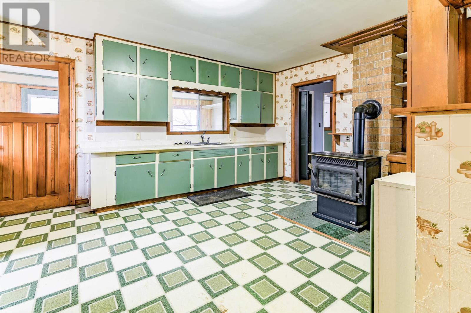 Property 5 of 30 of 1639 Highway 1