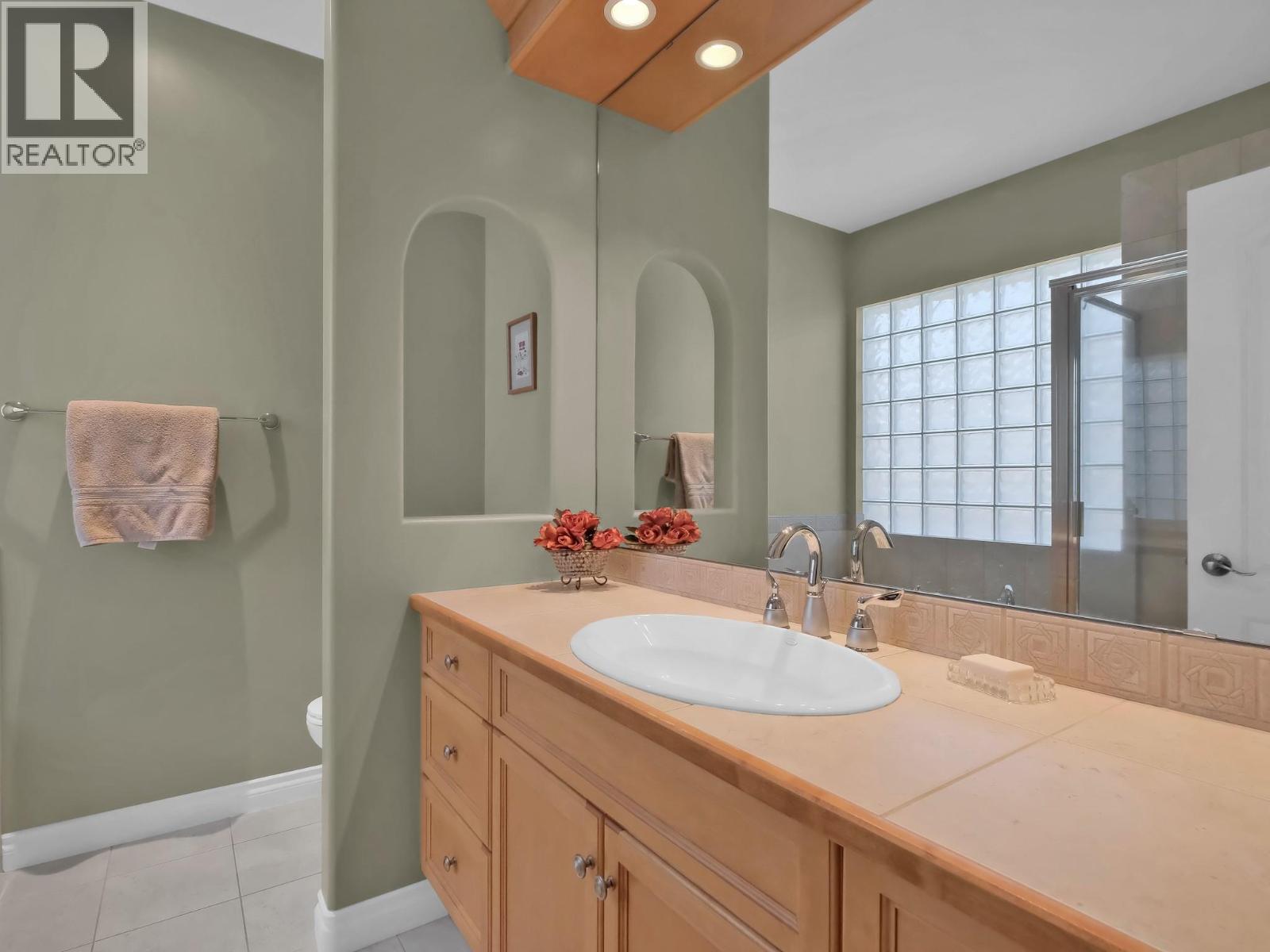  4432 Gallaghers Forest South, Kelowna