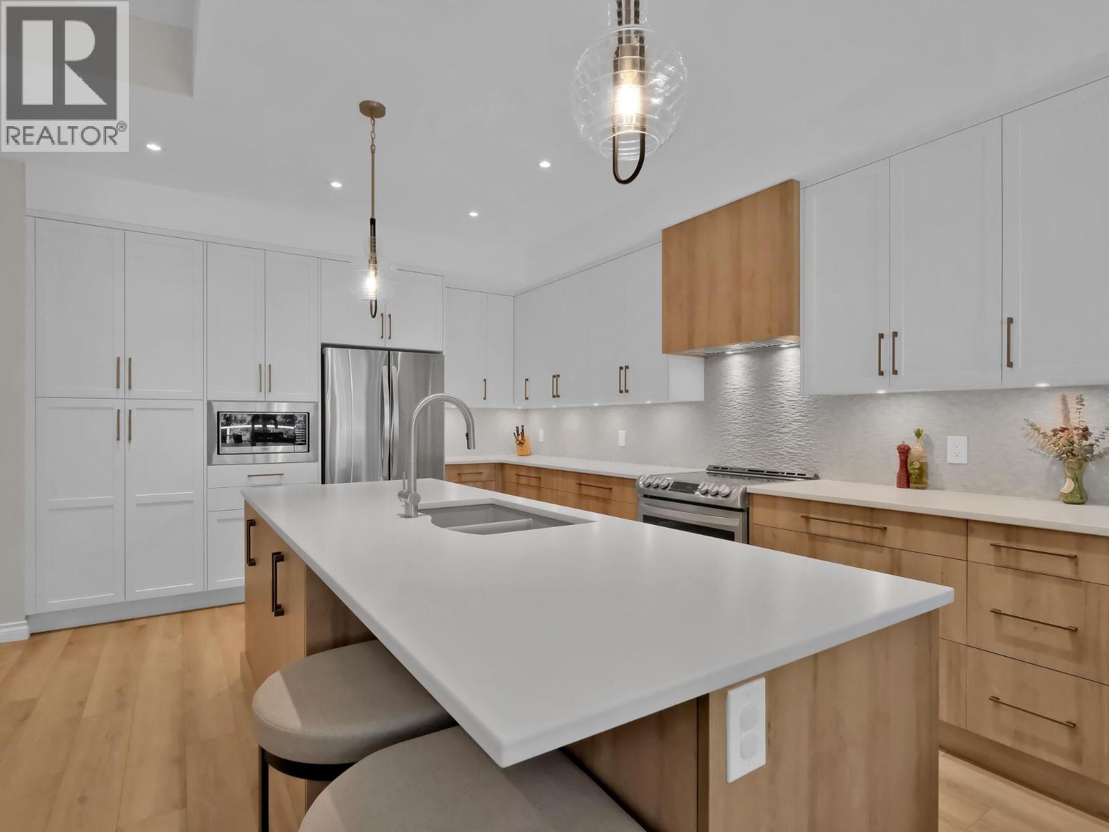  4432 Gallaghers Forest South, Kelowna