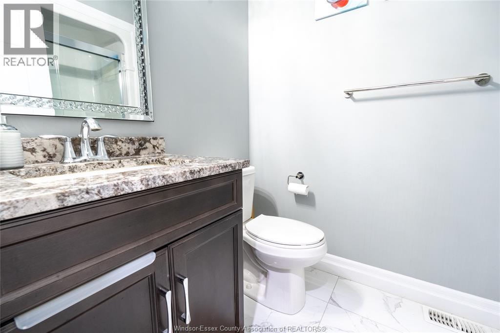 1557 ROCKPORT STREET, Windsor, Ontario, N9G0B6 — Photo 8