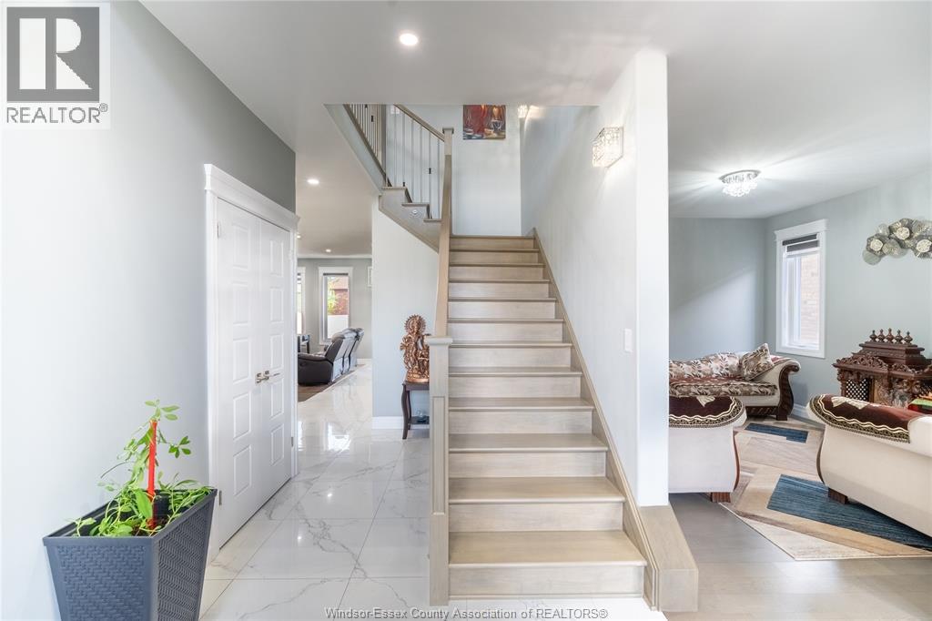 1557 ROCKPORT STREET, Windsor, Ontario, N9G0B6 — Photo 3