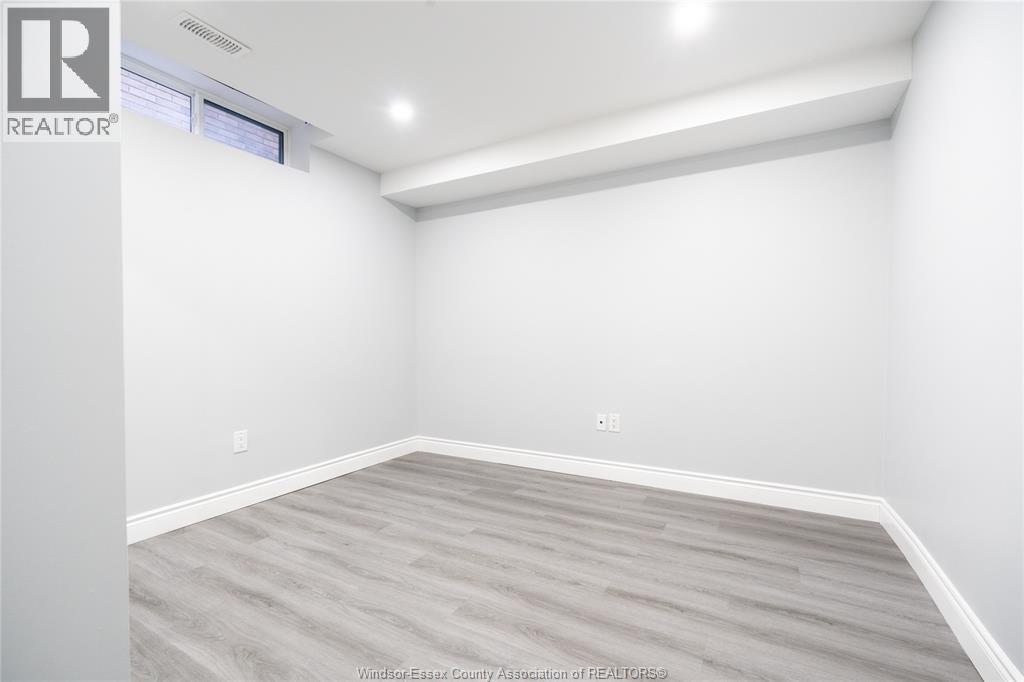 1557 ROCKPORT STREET, Windsor, Ontario, N9G0B6 — Photo 39