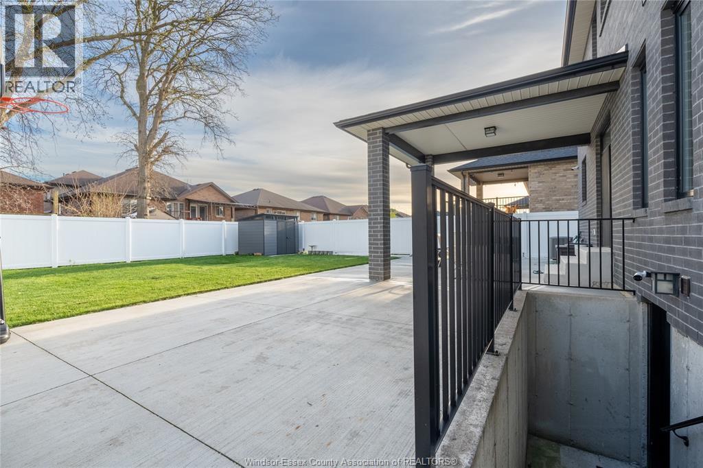 1557 ROCKPORT STREET, Windsor, Ontario, N9G0B6 — Photo 44