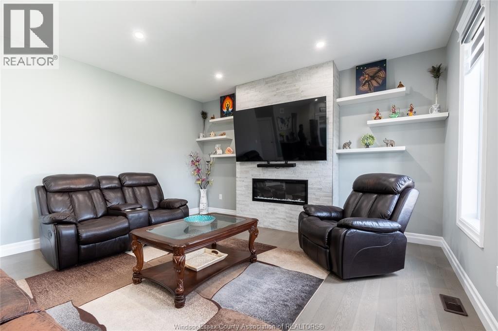 1557 ROCKPORT STREET, Windsor, Ontario, N9G0B6 — Photo 9