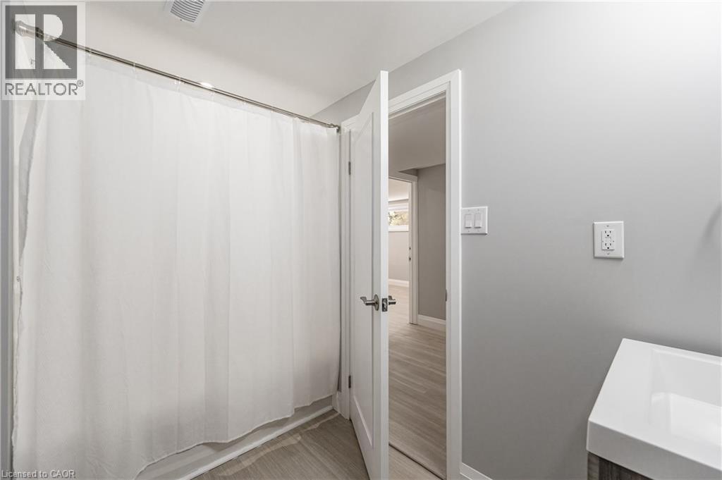 34 BRADLEY Drive - 23