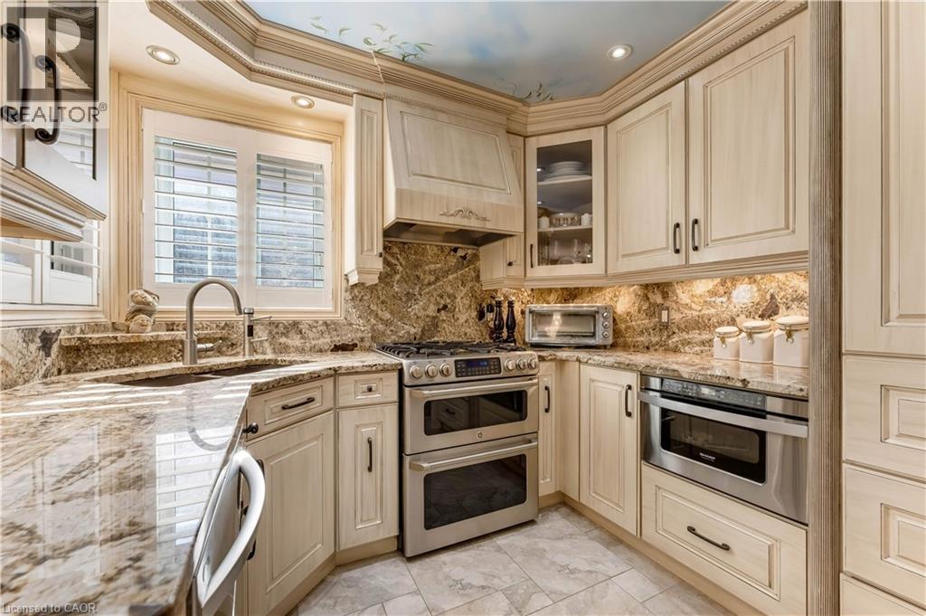60 CHANDOS Drive, Kitchener, Ontario, N2A3C2 — Photo 14