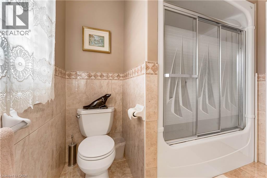 60 CHANDOS Drive, Kitchener, Ontario, N2A3C2 — Photo 33