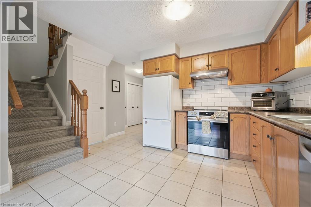 1498 GORDON Street Unit# 25, Guelph, Ontario, N1L1C8 — Photo 6