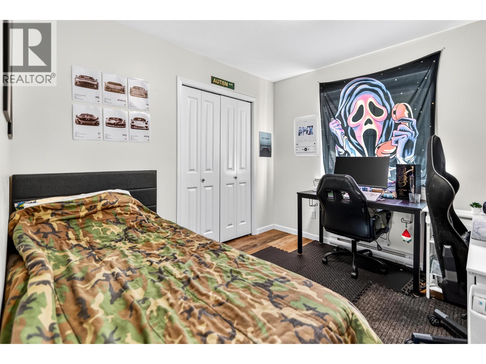 5797-5799 SANDY HOOK ROAD, Sechelt