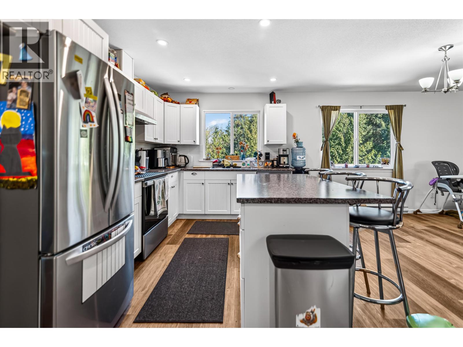 5797-5799 SANDY HOOK ROAD, Sechelt