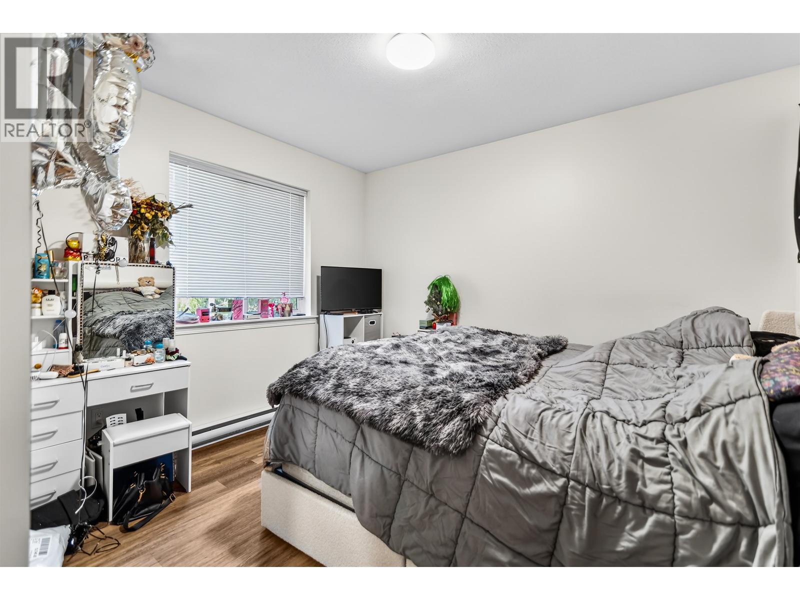 5797-5799 SANDY HOOK ROAD, Sechelt