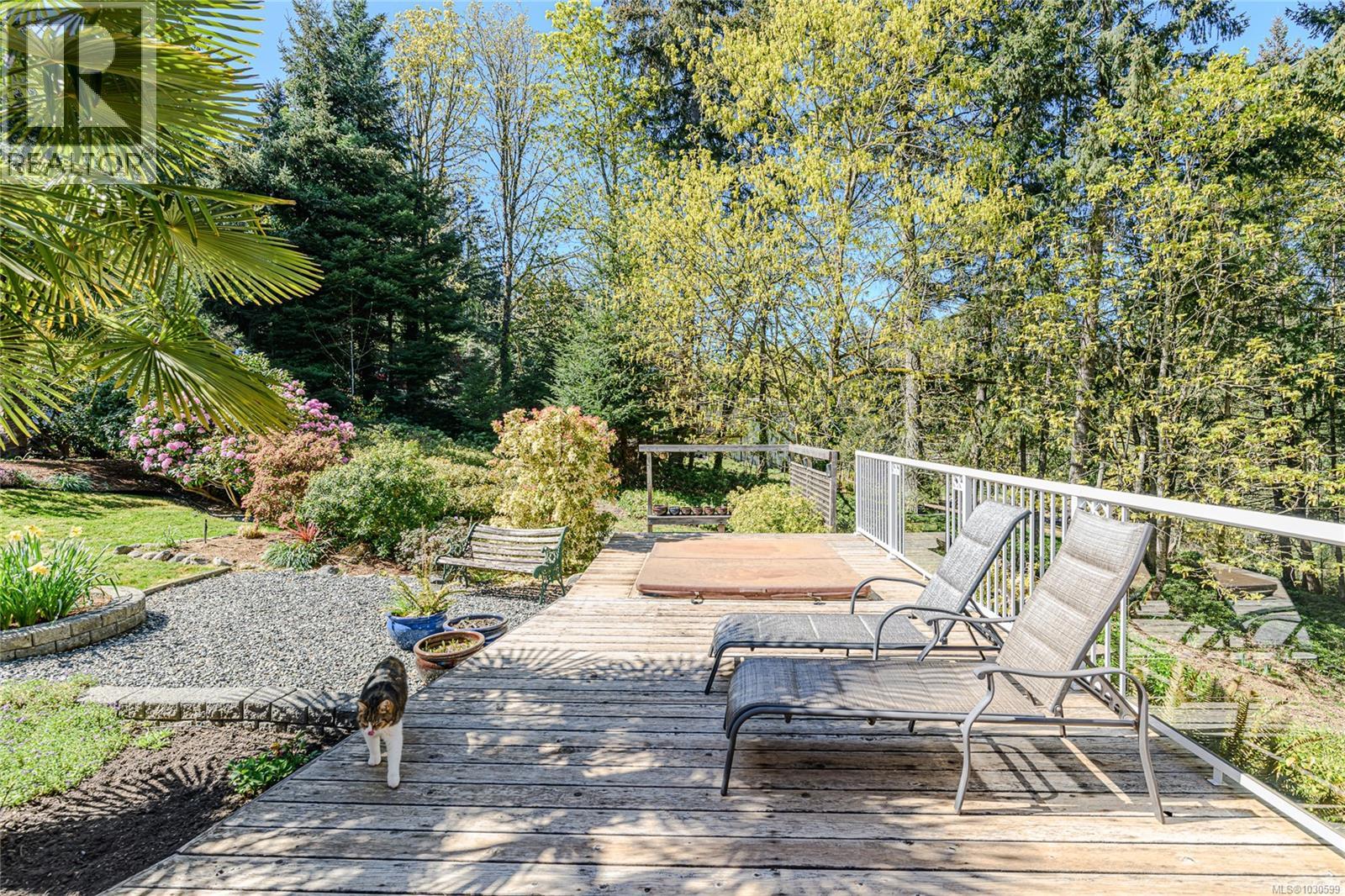 170 Woodland Dr, Salt Spring