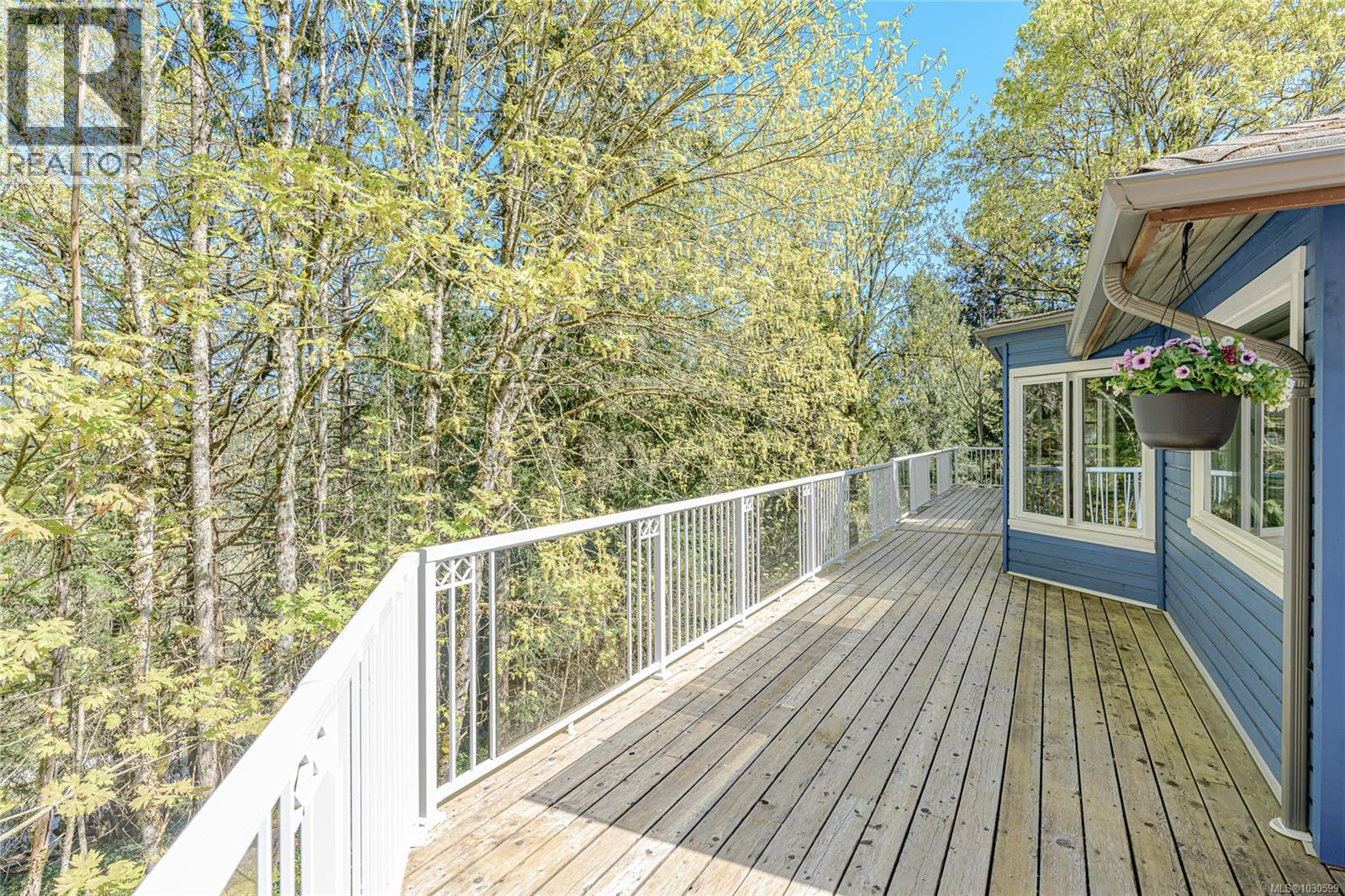 170 Woodland Dr, Salt Spring