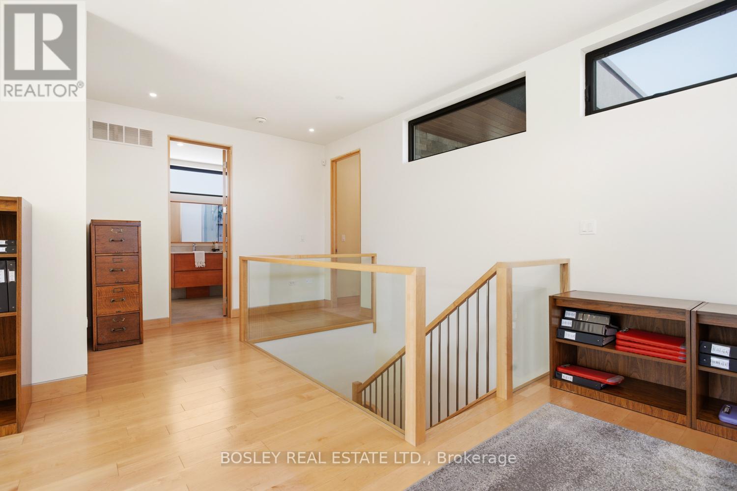 271B TWEED STREET - 26
