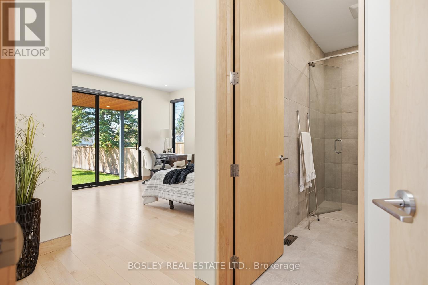 271B TWEED STREET - 20