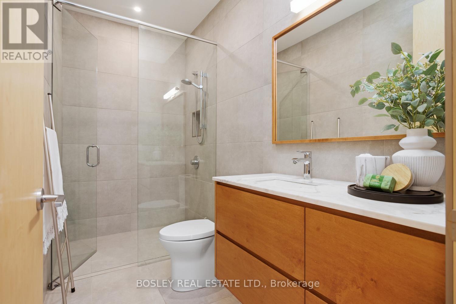 271B TWEED STREET - 24
