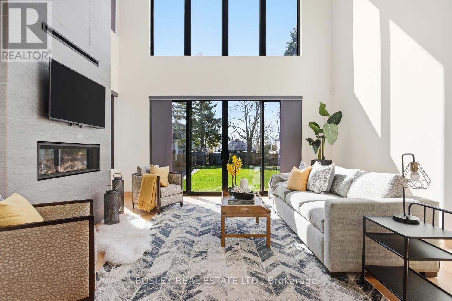 271B TWEED STREET - 15