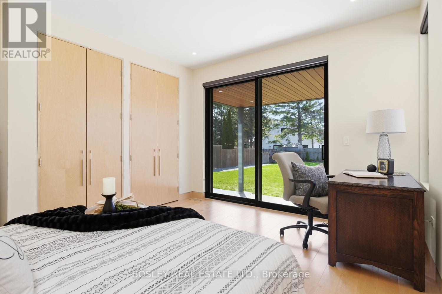 271B TWEED STREET - 23