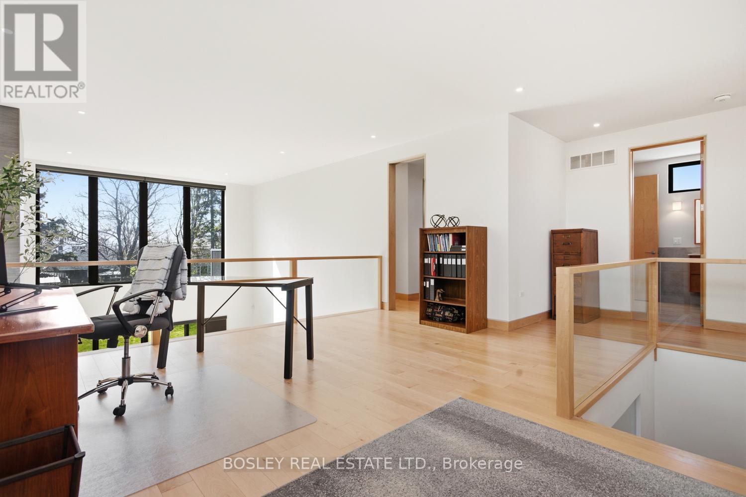 271B TWEED STREET - 29