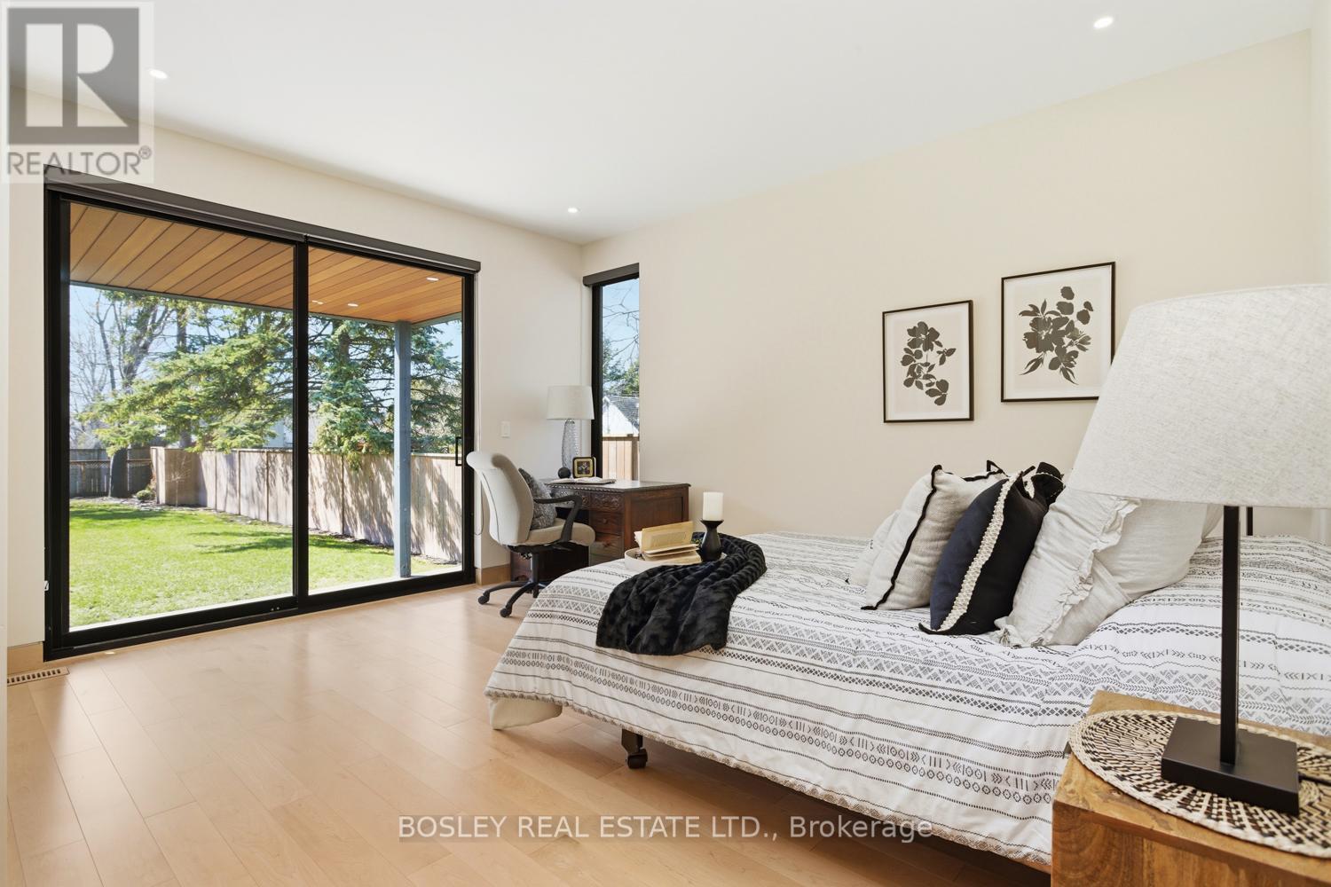 271B TWEED STREET - 21
