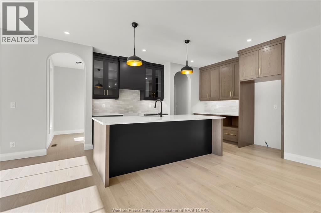 257 CHARLES - 13