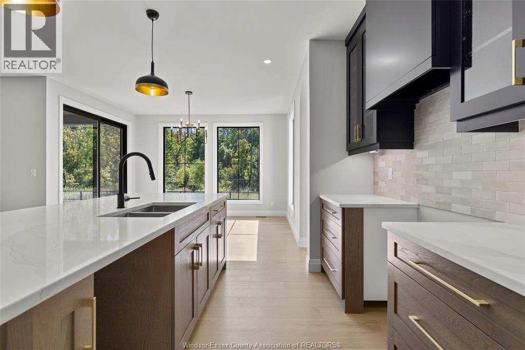 257 CHARLES - 16