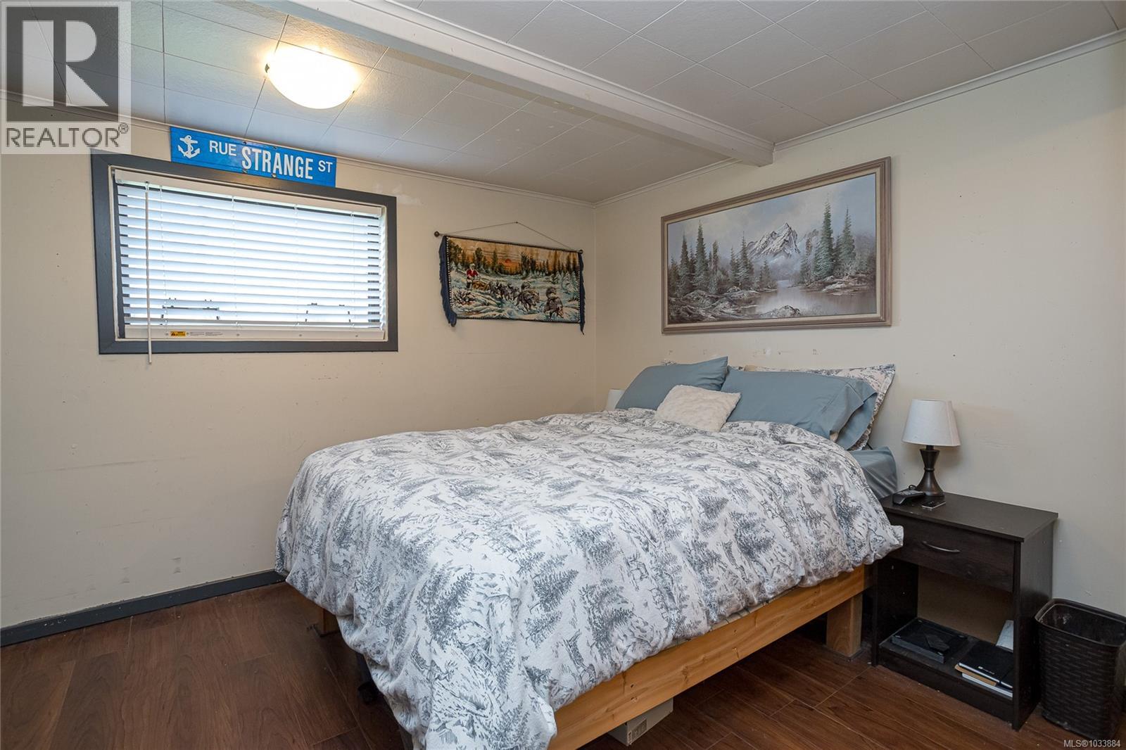 1670 Burnside Rd W - 30
