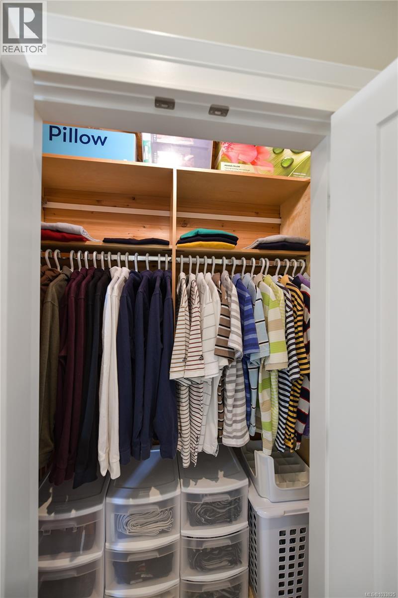 627 St. Andrews Lane, Cobble Hill