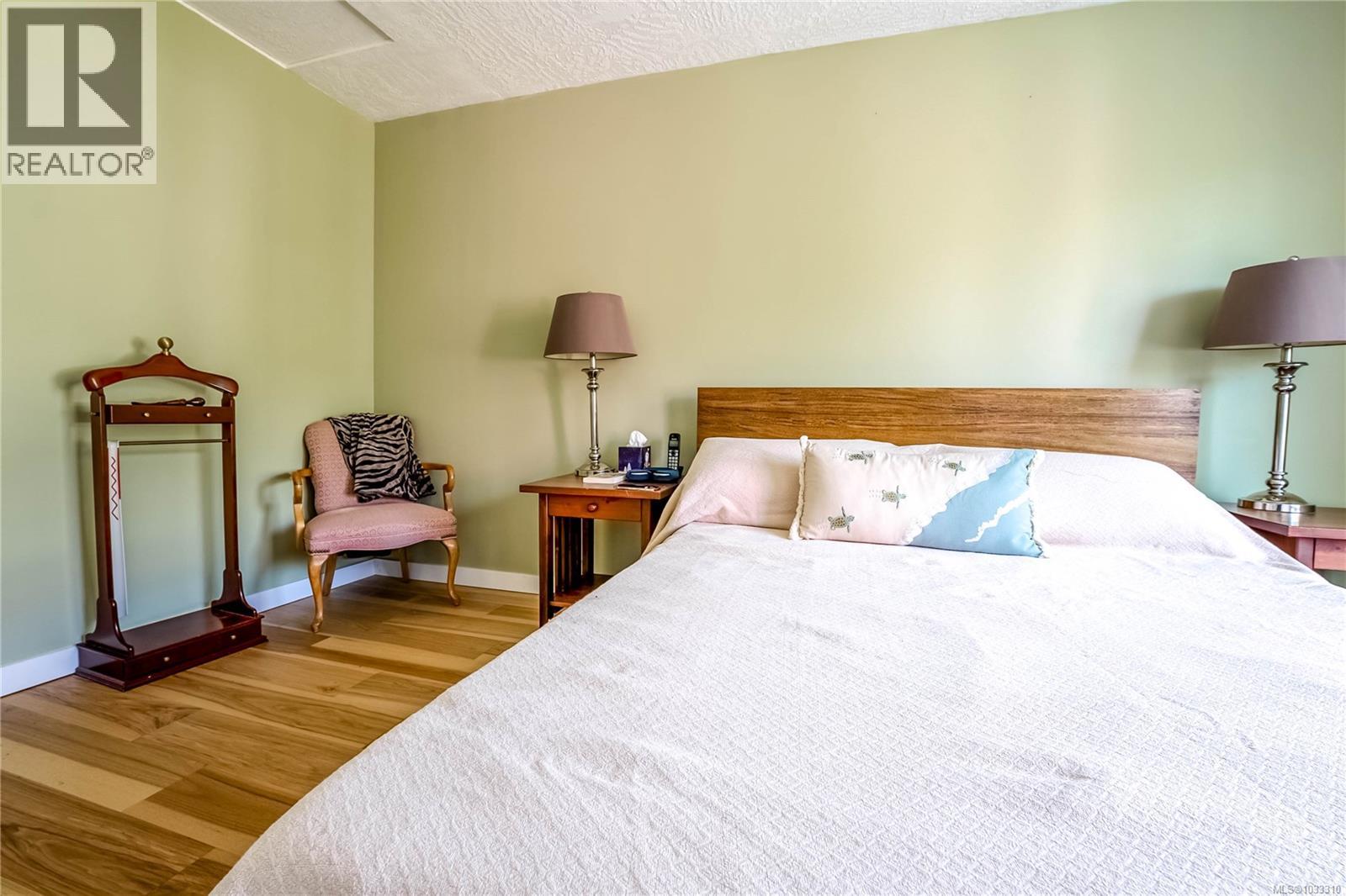 6767 Foreman Heights Dr, Sooke