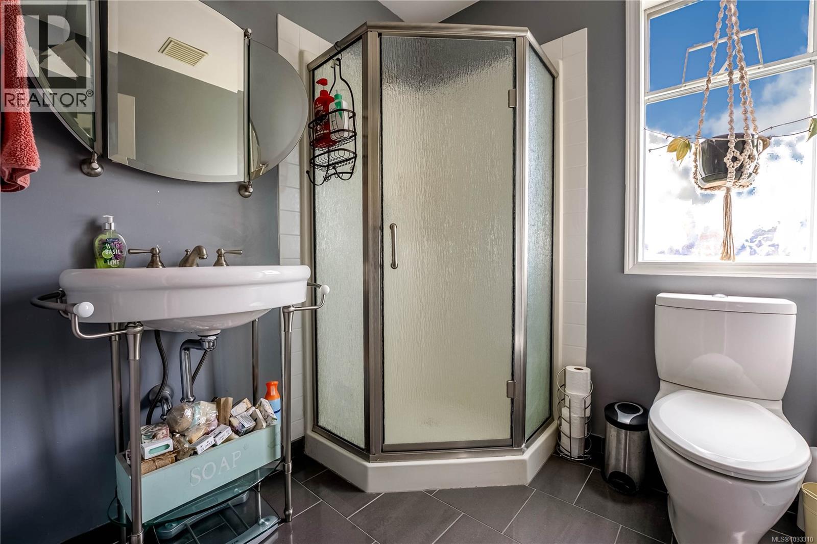 6767 Foreman Heights Dr, Sooke