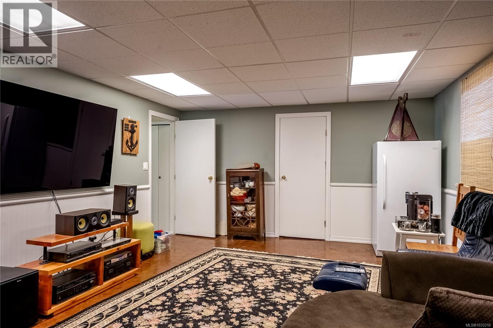 6767 Foreman Heights Dr, Sooke