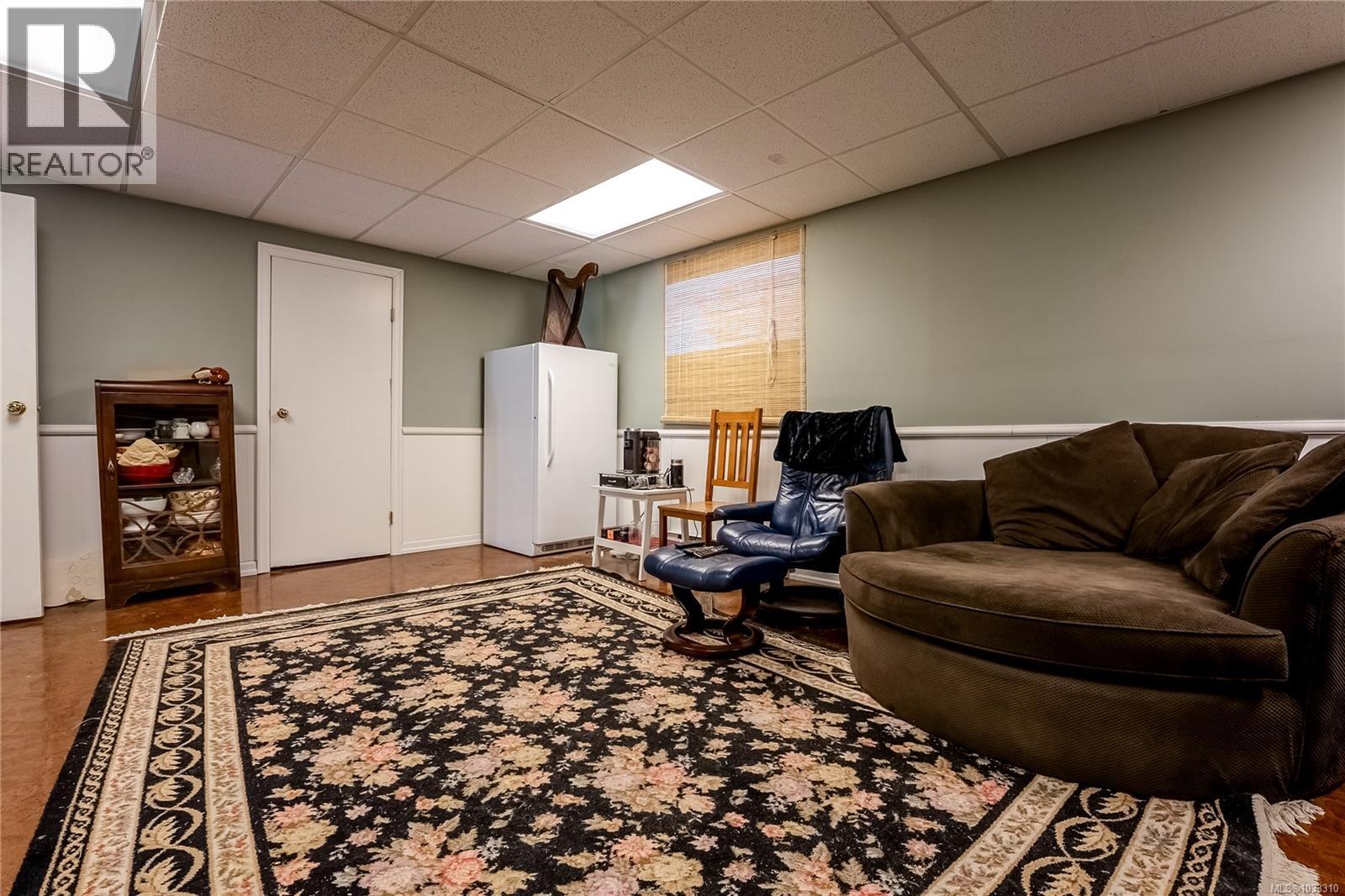 6767 Foreman Heights Dr, Sooke