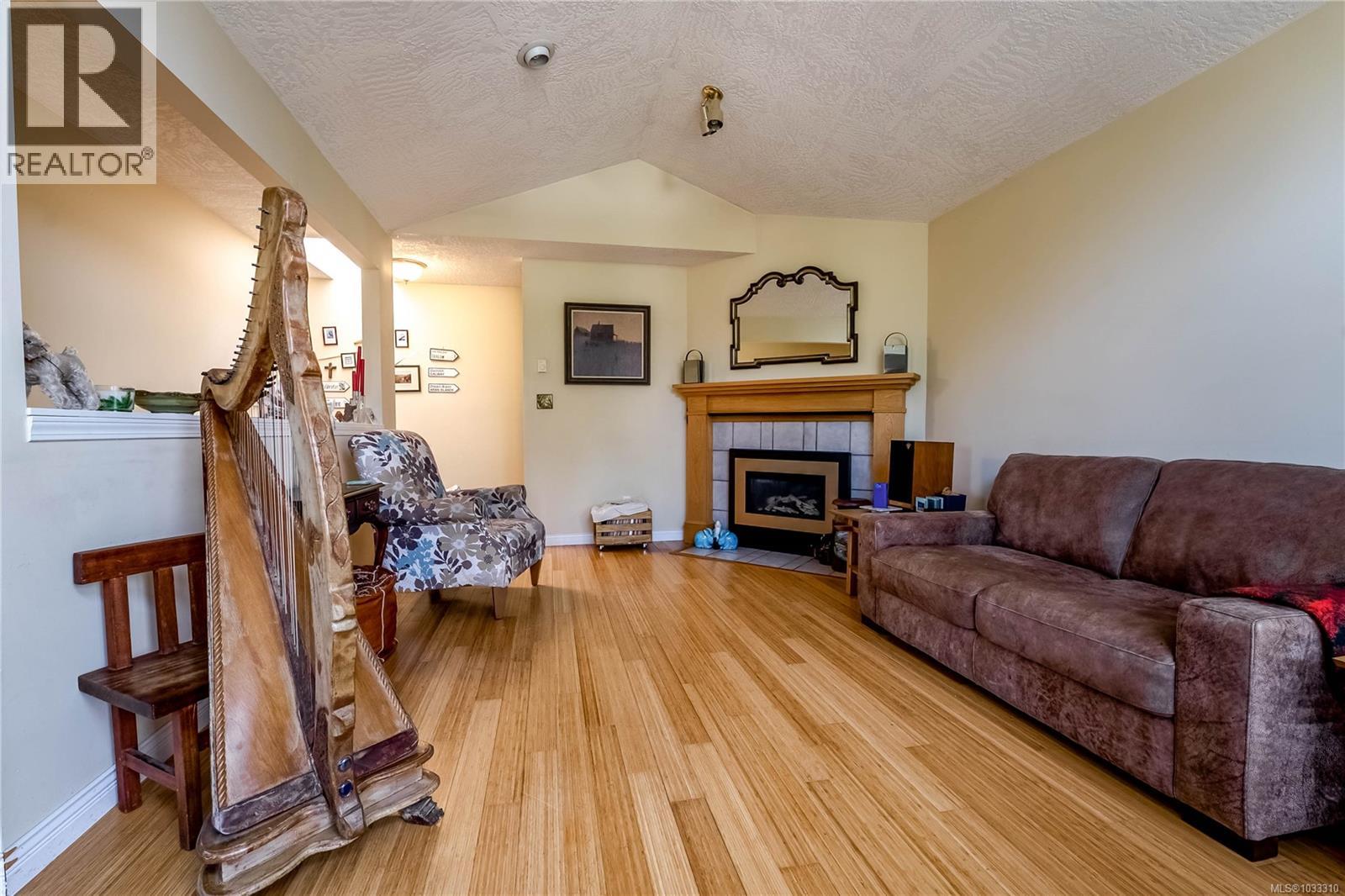 6767 Foreman Heights Dr, Sooke