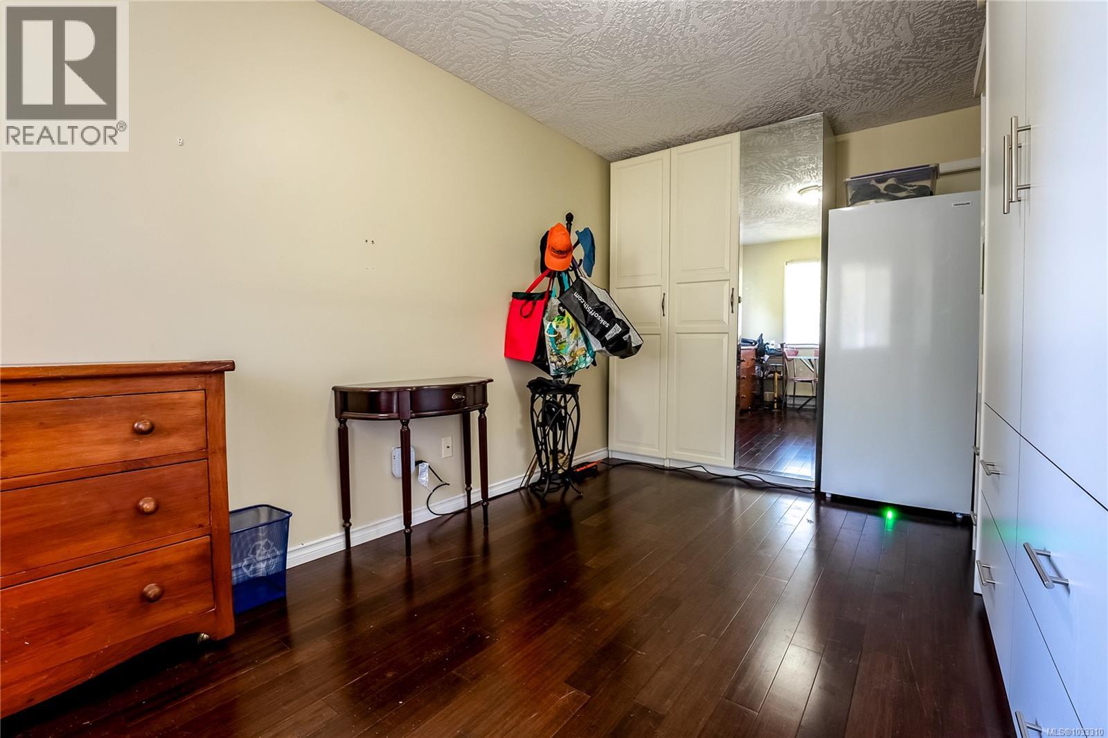 6767 Foreman Heights Dr, Sooke