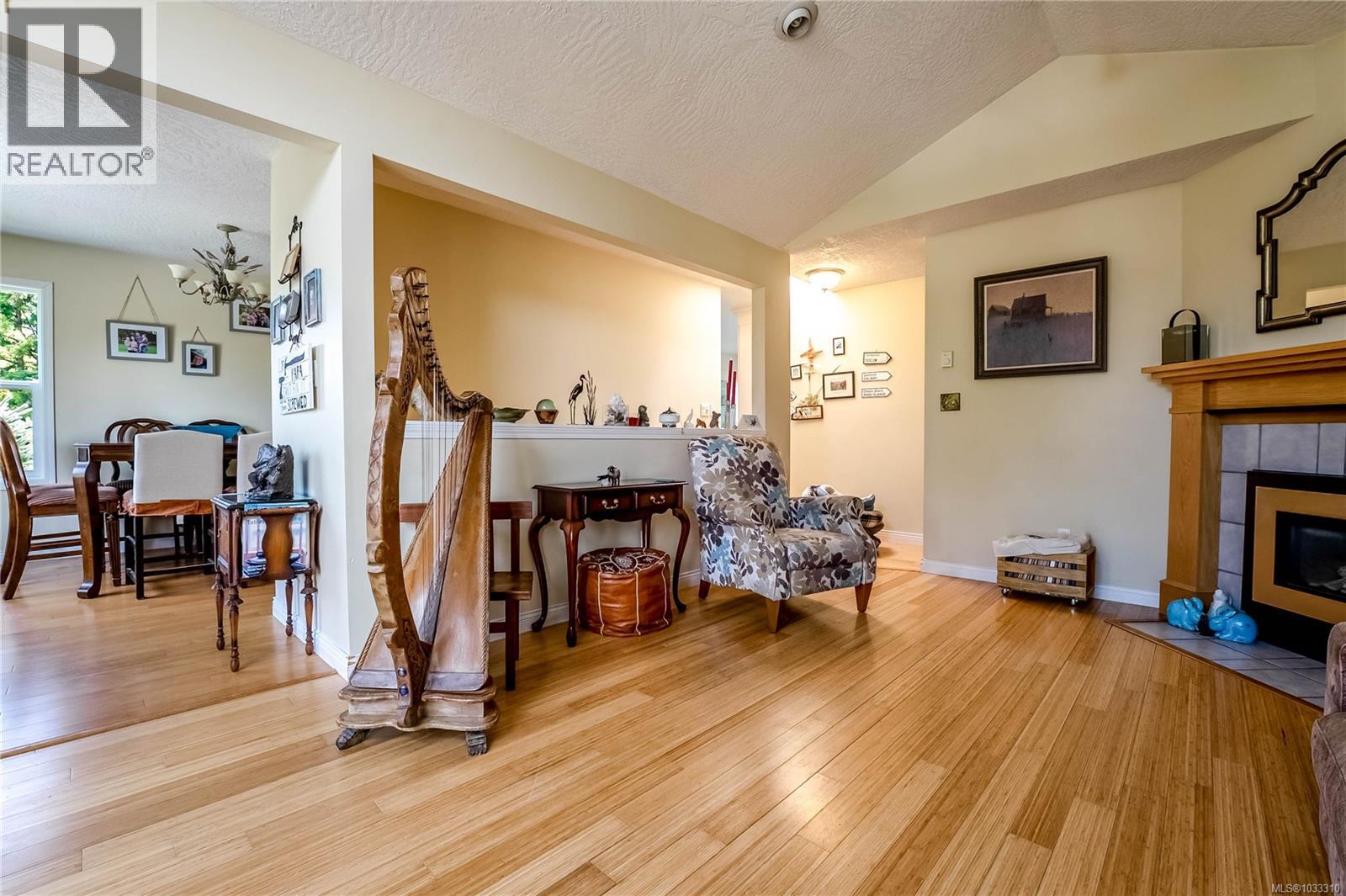 6767 Foreman Heights Dr, Sooke