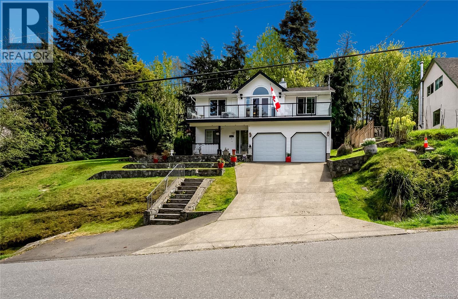 6767 Foreman Heights Dr, Sooke
