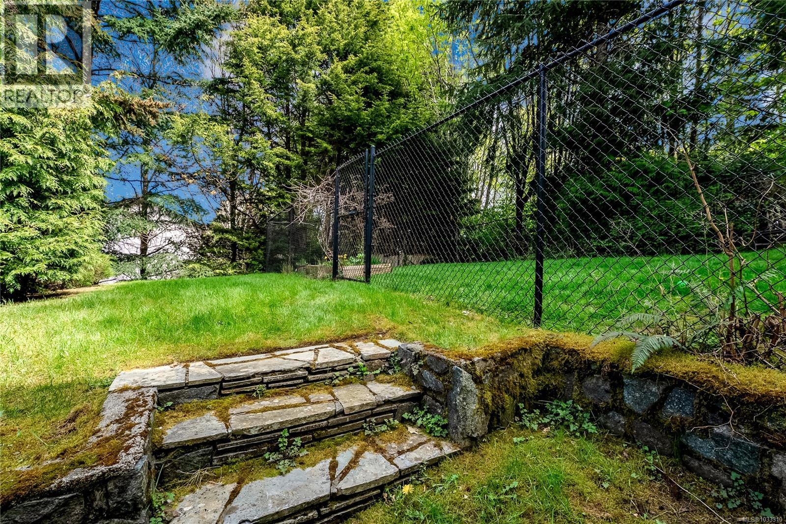 6767 Foreman Heights Dr, Sooke