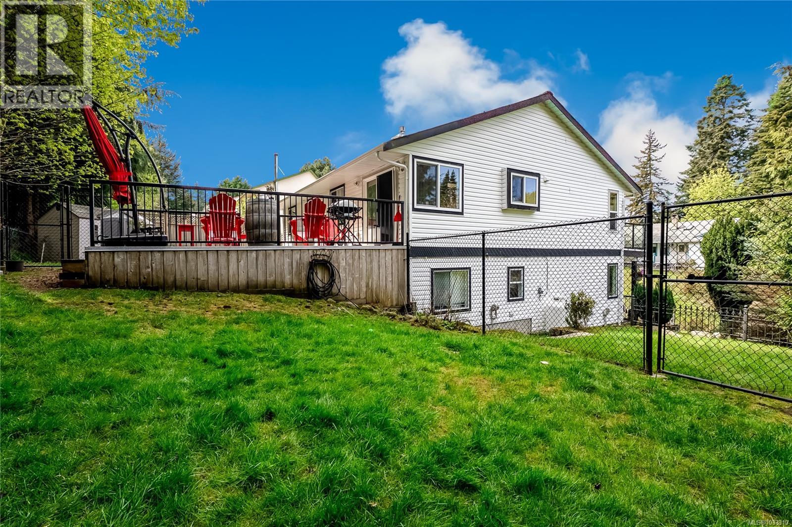 6767 Foreman Heights Dr, Sooke
