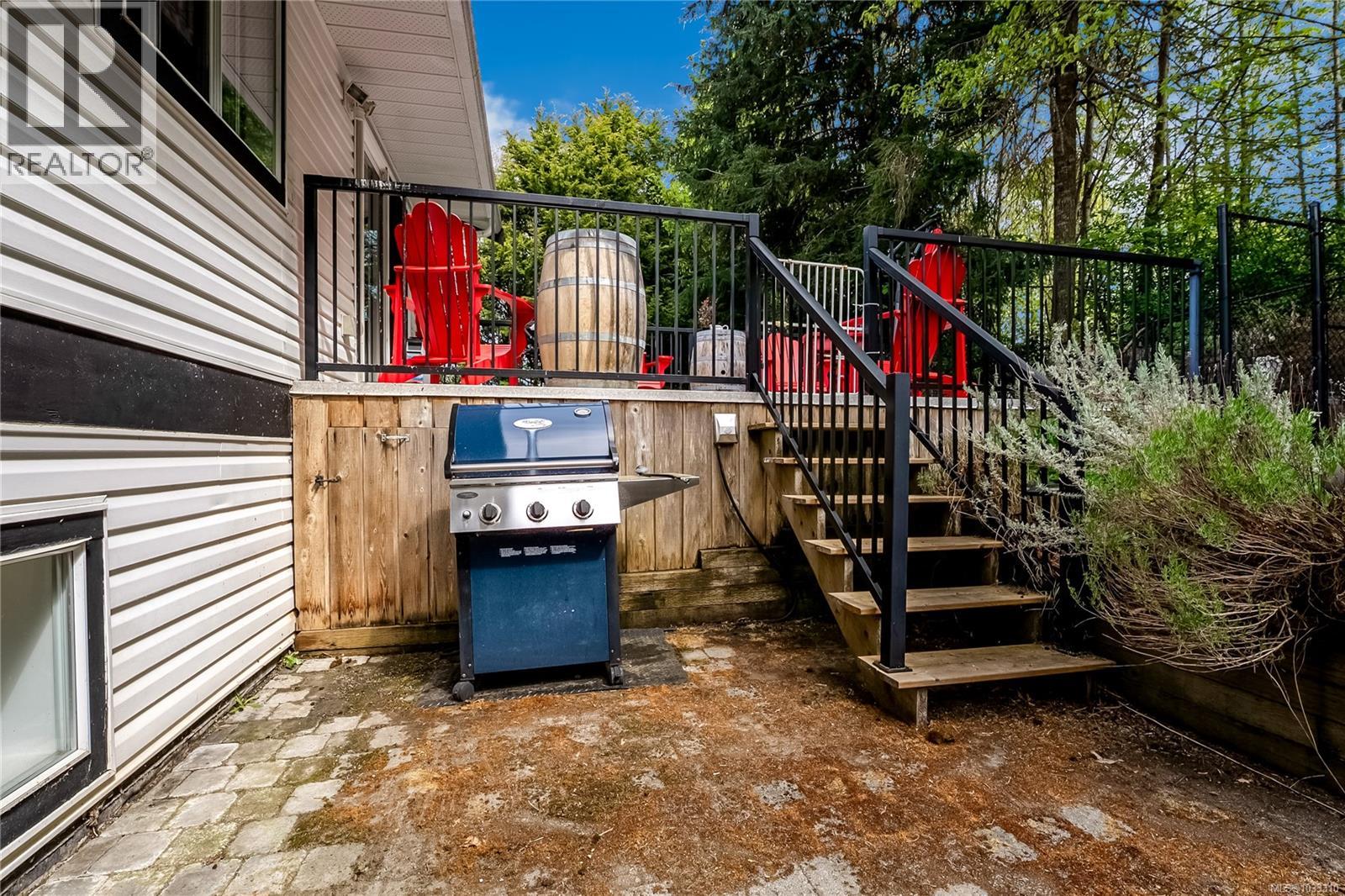 6767 Foreman Heights Dr, Sooke