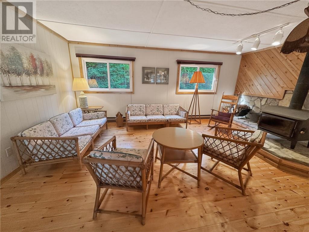 1278 Ice Lake Drive, Gore Bay, Manitoulin Island, Ontario, P0P1H0 — Photo 6