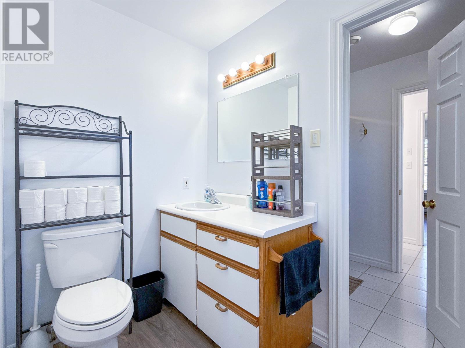 51 Fortune Road - 16
